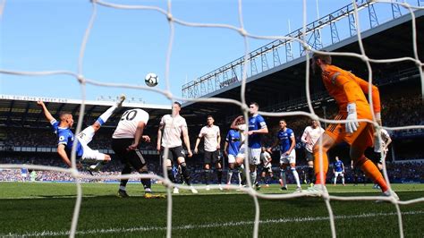 Manchester United humiliated at Goodison Park – The Irish Times