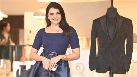 Shraddha Shashidhar in an all-black jumpsuit Chaitanya Rao's summer ...