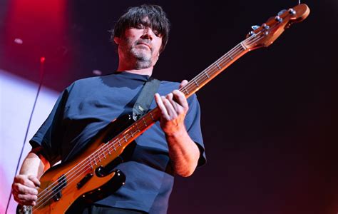 Blur's Alex James has launched a new 'Britpop' sparkling wine