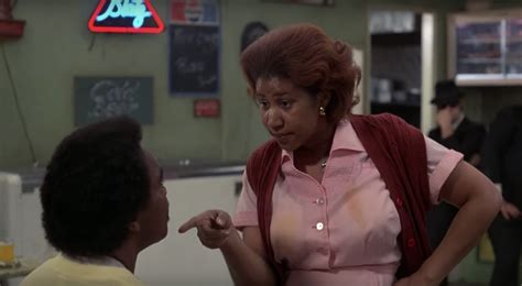 Aretha Franklin in 'The Blues Brothers' Movie, Performs 'Think ...