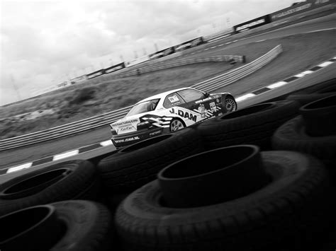 Download wallpaper 1280x960 race, rally, racer, track, bus standard 4:3 ...