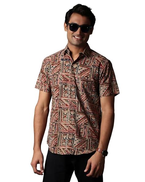 Kalamkari Majesty : Men's Half Sleeves Cotton Kalamkari Printed Casual ...