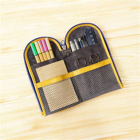 Colour Block Pen Pouch – The Black Canvas