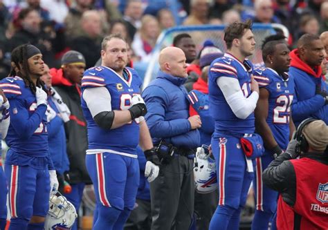 Kyle Williams of the Buffalo Bills and head coach Sean McDermott and ...