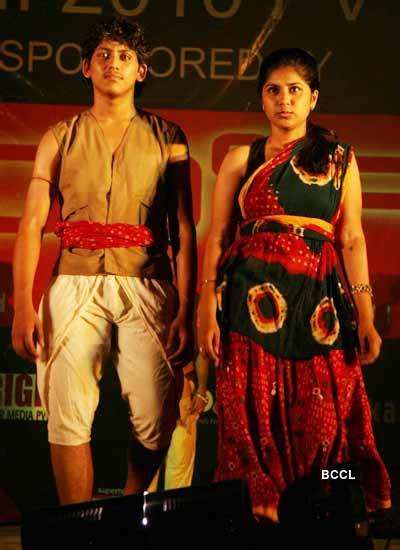 Tsunami college festival- The Etimes Photogallery Page 17