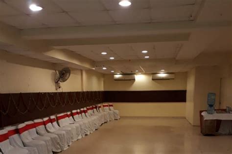 Tekarees Inn - Venue - Aliganj - Weddingwire.in
