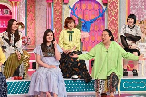 【写真】6月7日放送の「上田と女が吠える夜」に出演する（右から）鳥居みゆきさん、いとうあさこさん、椿鬼奴さん、箭内夢菜さん、NANAさん＝日本 ...