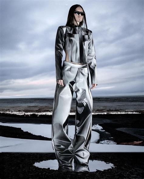 Future Fashion 的图像结果