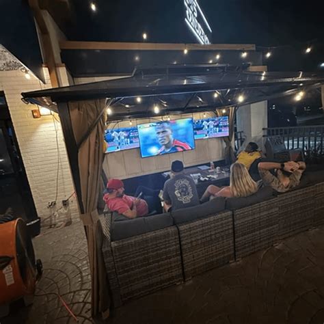 Best American restaurant in Ashburn, VA | Rai's Rendezvous Kitchen ...