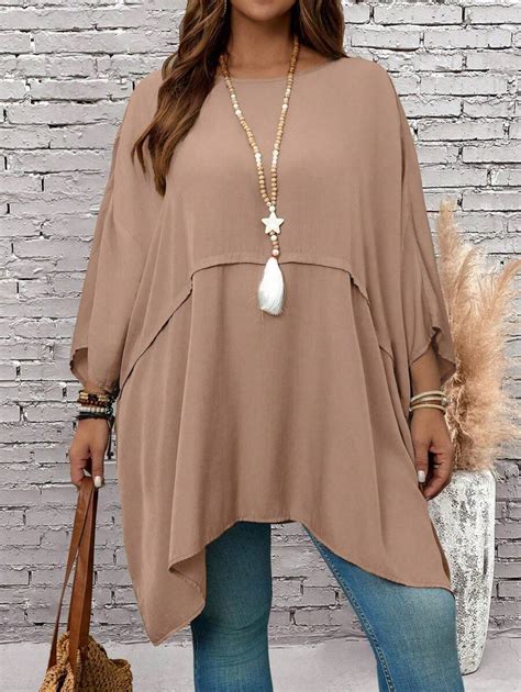 EMERY ROSE Plus Size Women's Solid Color Round Neck Asymmetrical Hem ...
