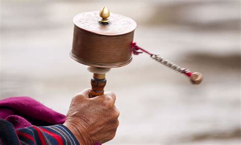 Bhutan for First Timers: Seven Sweet Spots of the Himalayan Valley ...