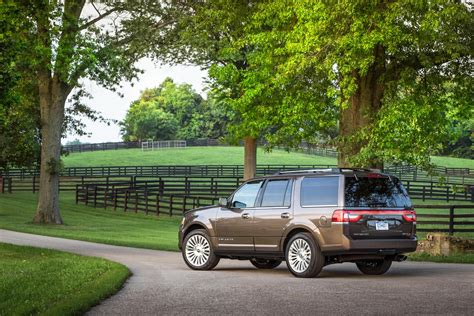 2015 Lincoln Navigator Pricing Starts at $62,475 - autoevolution