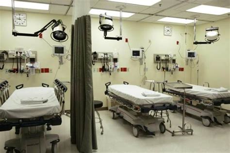 Apollo, Adlux ink pact for 250-bed hospital in Kochi