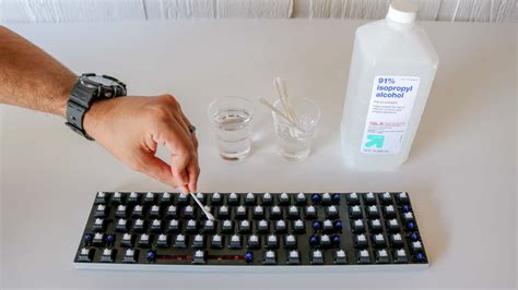 How to Clean Wireless Keyboard 的图像结果