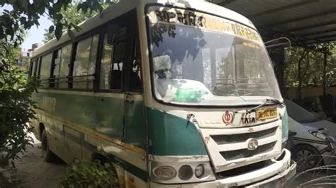 Delhi: 17 passengers confined, robbed on moving bus; 4 including driver ...