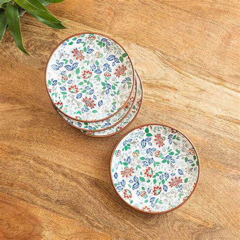 ExclusiveLane 'Spring Garden' Ceramic Quarter Plates (Set of 4, Microw