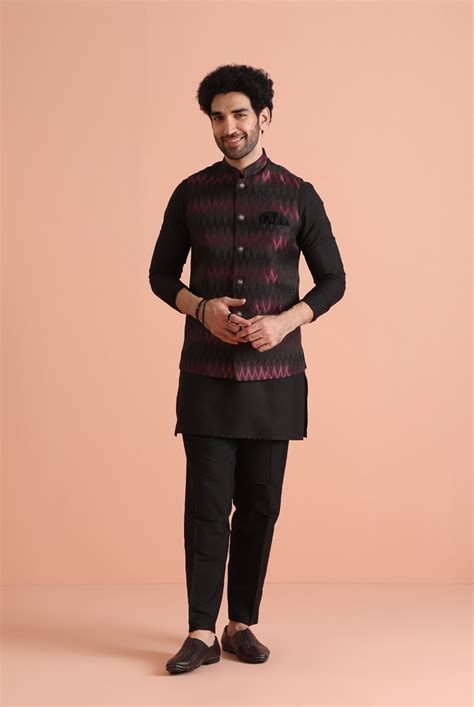 Be Stylish with Jackets and Jacket Sets from Kisah – Page 16