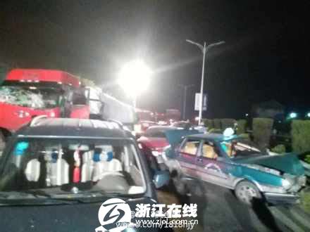 温州一超载货车为逃避检查 疯狂冲撞12车致3人死亡-浙江新闻-浙江在线