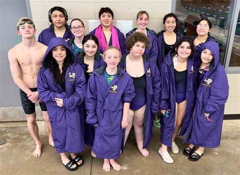 LHS Swimmers Advance to Regionals | Lufkin High School
