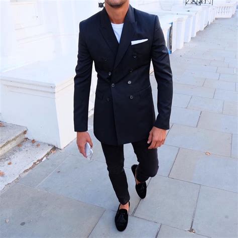 Best Black Suit Men 的图像结果