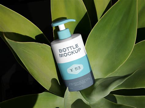 Free Cosmetic Pump Dispenser Bottle Mockup PSD - Good Mockups