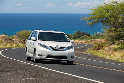 TOYOTA Sienna Specs, Performance & Photos - 2014, 2015, 2016, 2017 - autoevolution