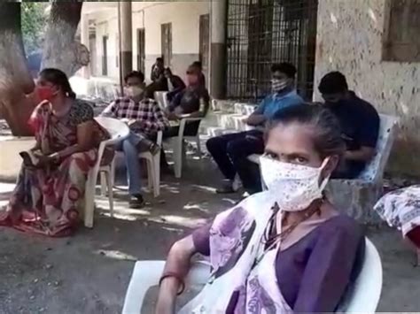 In Navsari city, Kovid patients are examined in Gandhighar Kachholi ...