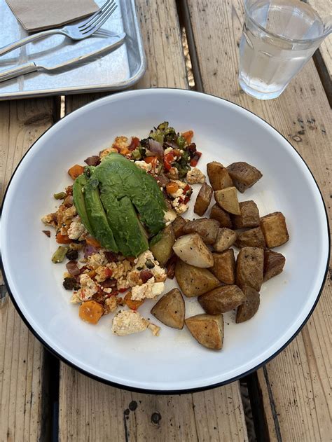 Earthbound Farm Stand and Cafe - Carmel California Restaurant - HappyCow