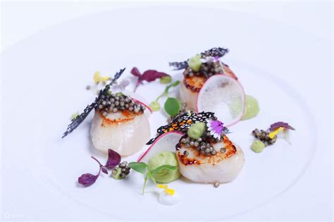 Red Sky Restaurant 55th Floor at Centara Grand - Klook India