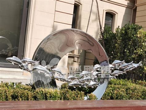 不锈钢流水雕塑城市景观雕塑金属镜面创意景观流水摆件|手工艺|其他手工|凯亮不锈钢雕塑 - 原创作品 - 站酷 (ZCOOL)