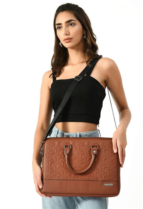 Vaku ® Ramona 15 inch Laptop Bag Premium Laptop Messenger Bag For Men ...