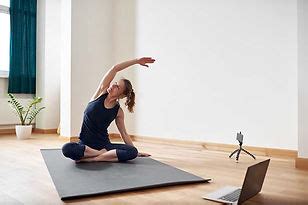 Online Yoga Class | Yoga Tracher Training | Yoga Wellness Center ...