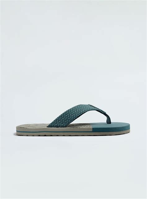 Buy Men Colourblocked V-Strap Slippers Online at just Rs. 399.0 ...