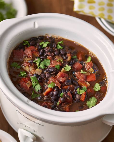 Recipe: Slow Cooker Black Bean Chili | Kitchn