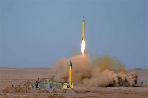 图文：伊朗经常亮相国产各型弹道导弹_新浪军事_新浪网