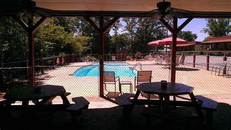 CEDAR WOOD RESORT (Kimberling City) - Hotel Reviews & Photos - Tripadvisor