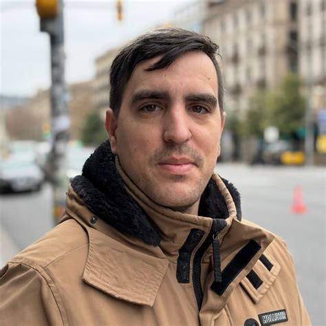 La primera novia de Steve Jobs odia su legado y ha dedicado su vida a ...