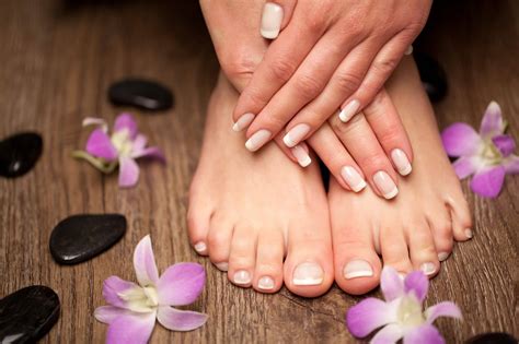 How Long Should a Manicure or Pedicure Last - Faces Spa