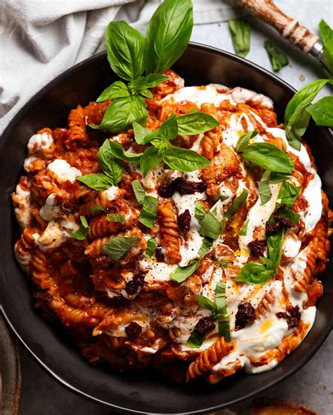 Whipped ricotta one pot chicken pasta - with sun dried tomatoes ...