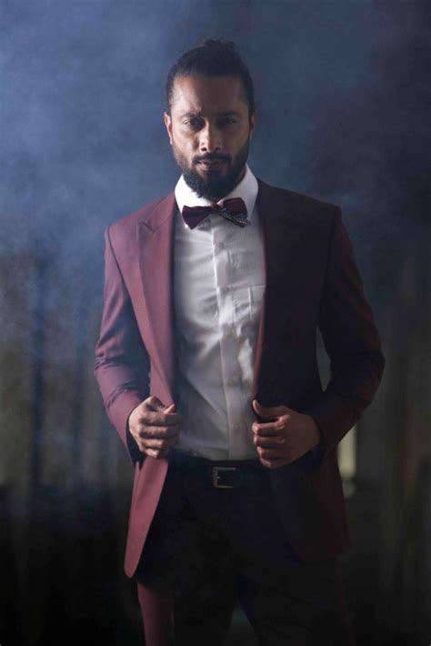 Steer Clear of These 6 Wedding Blazer Mistakes Grooms Make