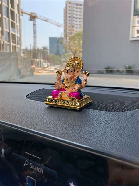 Buy Dagdusheth Ganesh Idol | Ganesha Idols Online | Wemy