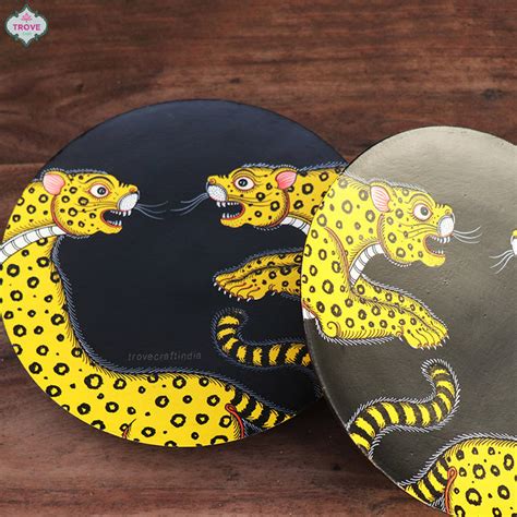 Set of 2 Hand-painted Door Knob / Wall Décor - Pattachitra Leopard ...