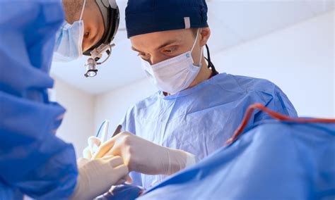 Removing Sutures Step by Step 的图像结果