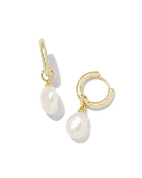 Freshwater Pearl Gold Earrings