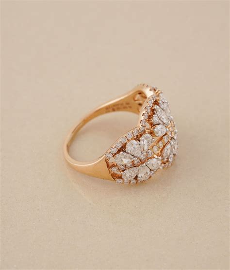 Meha Gold & Diamond Ring - R Narayan Jewellers | R Narayan Jewellers