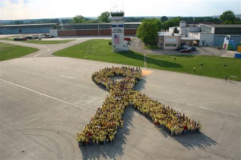 Ansbach sets record with largest yellow ribbon formation | Article ...