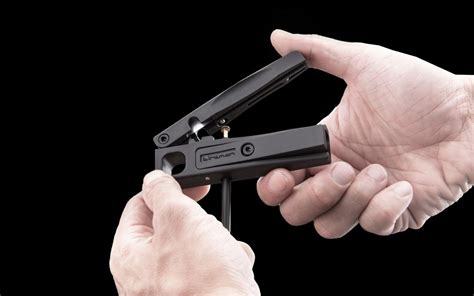 Birzman Hydraulic Hose Cutter ( BM24-HBHC ) | Cycling Boutique