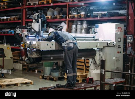 Repairing Old Machine Tools 的图像结果