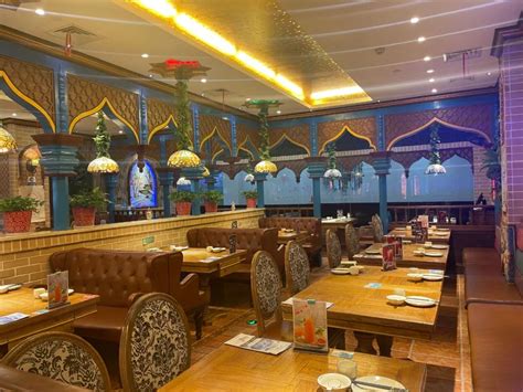 爱疆湖民族风情餐厅-18年专业餐饮设计公司,饭店装修,餐厅装修-东方日成餐饮设计