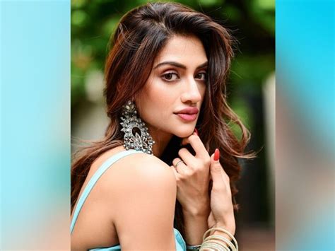 Nusrat Jahan PICS: बंगाली एक्ट्रेस- TMC की सांसद नुसरत जहां ने खुले ...